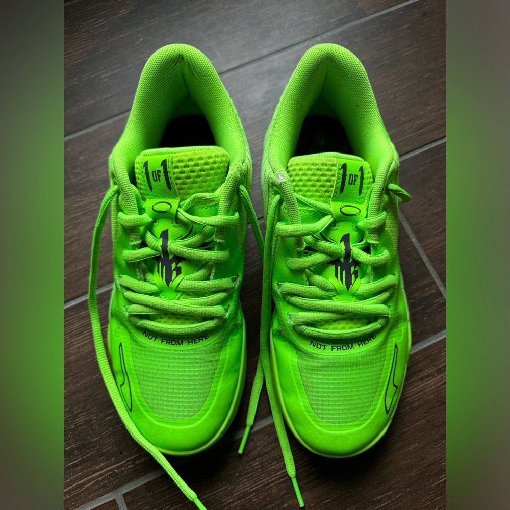 Puma LaMelo Ball MB.01 Lo - Green Gecko basketball shoes